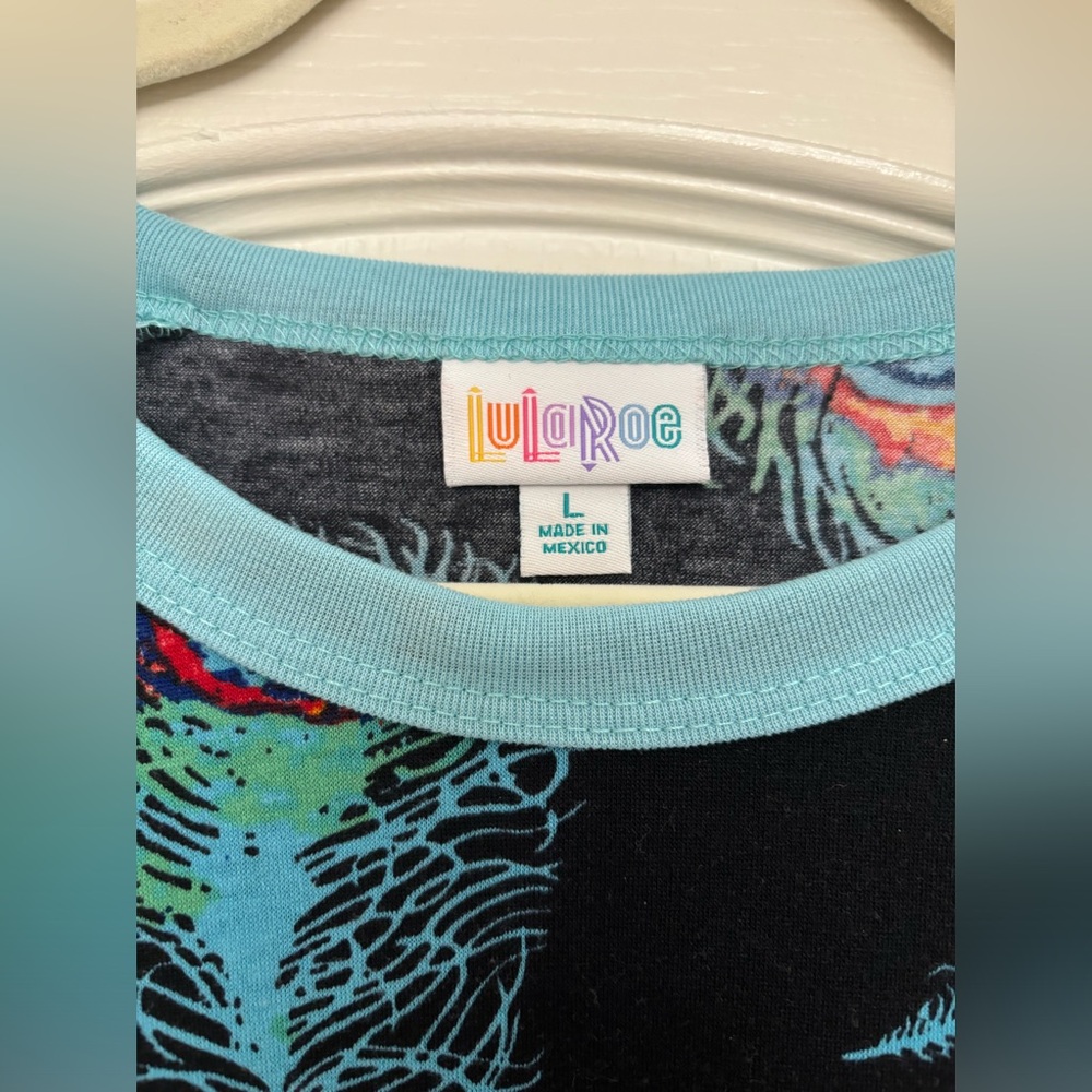 Lularoe feather Randy. - Picture 2 of 3